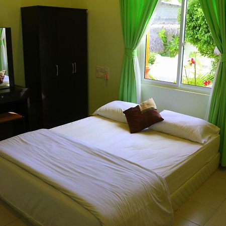 Ras Beach Inn Rasdhoo Экстерьер фото