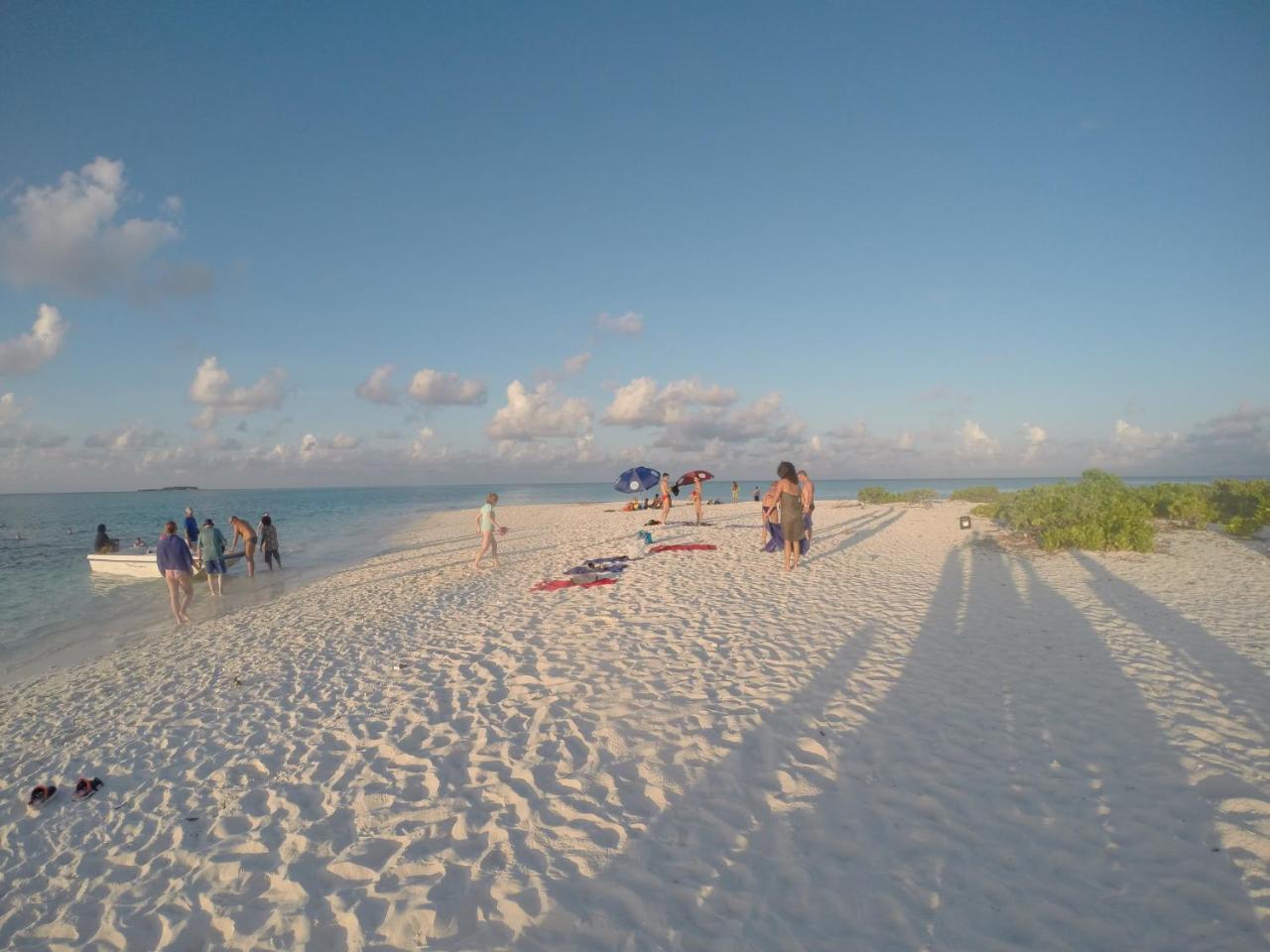 Ras Beach Inn Rasdhoo Экстерьер фото